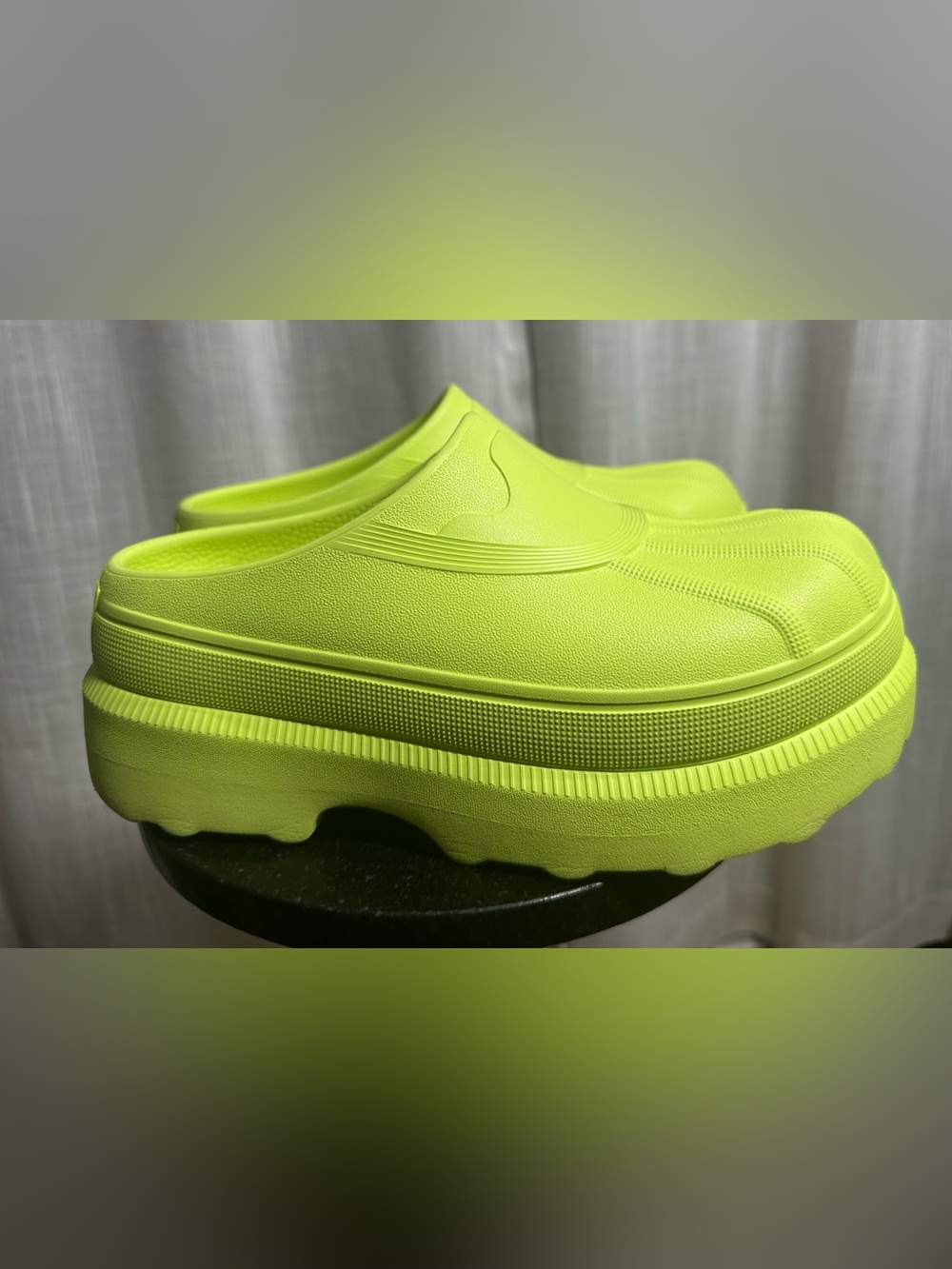 Sorel Neon Lime Women's Slip-On Clogs